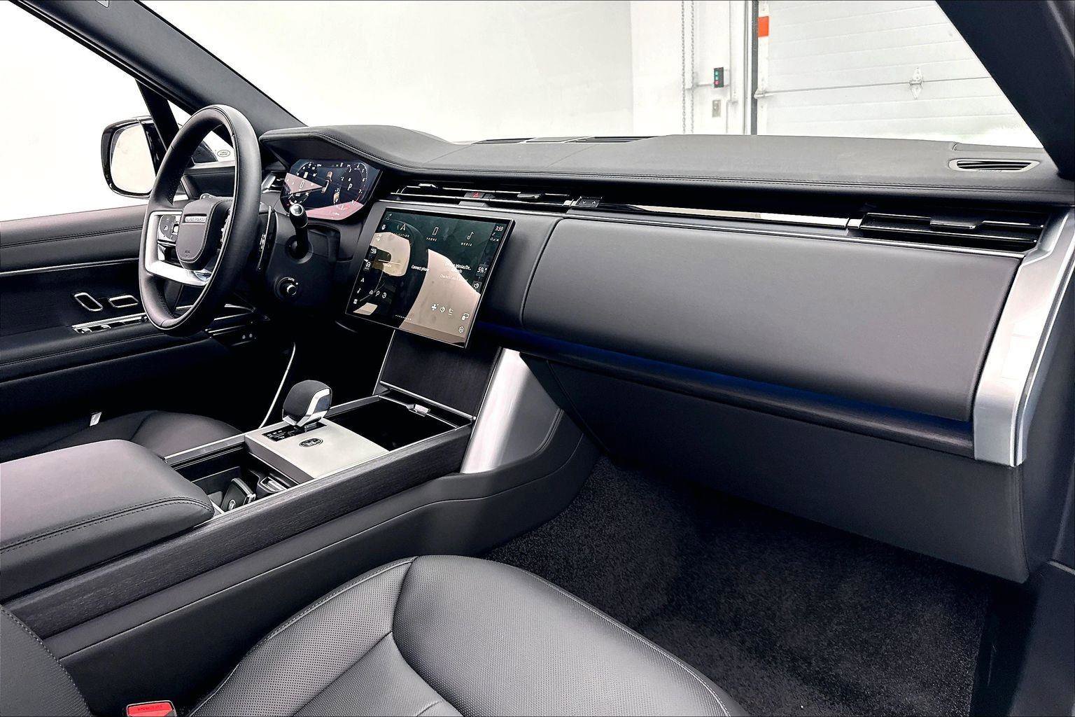 2025 Land Rover Range Rover SE - Photo 26