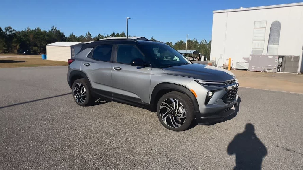 2026 Chevrolet Trailblazer RS photo 2