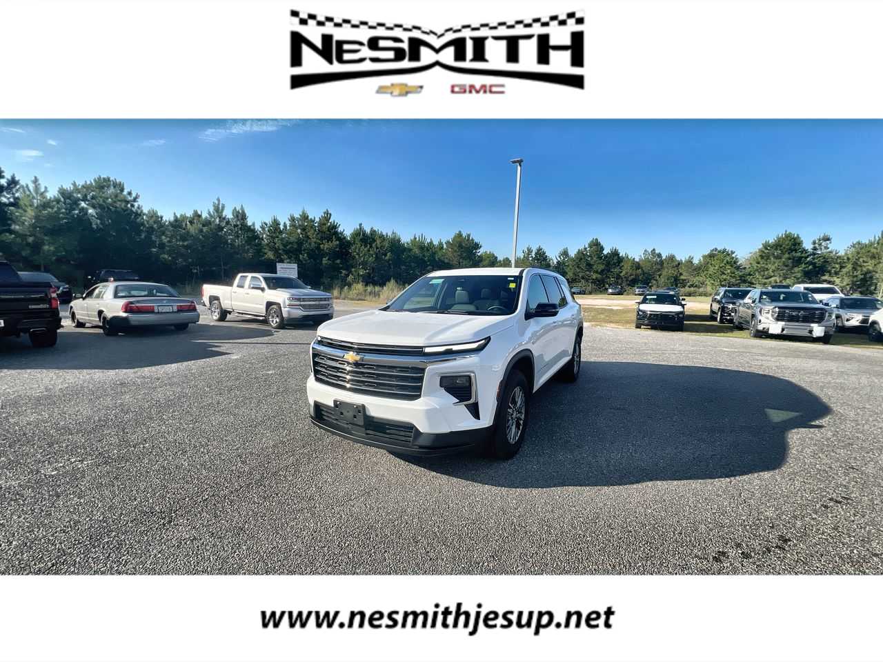 2025 Chevrolet Traverse LT's photo