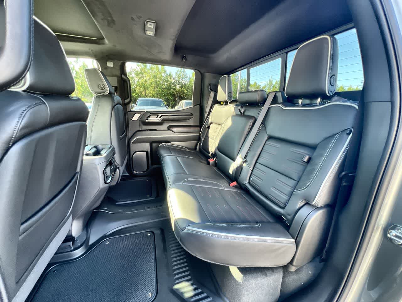 2025 GMC Sierra 1500 AT4X - Photo 26