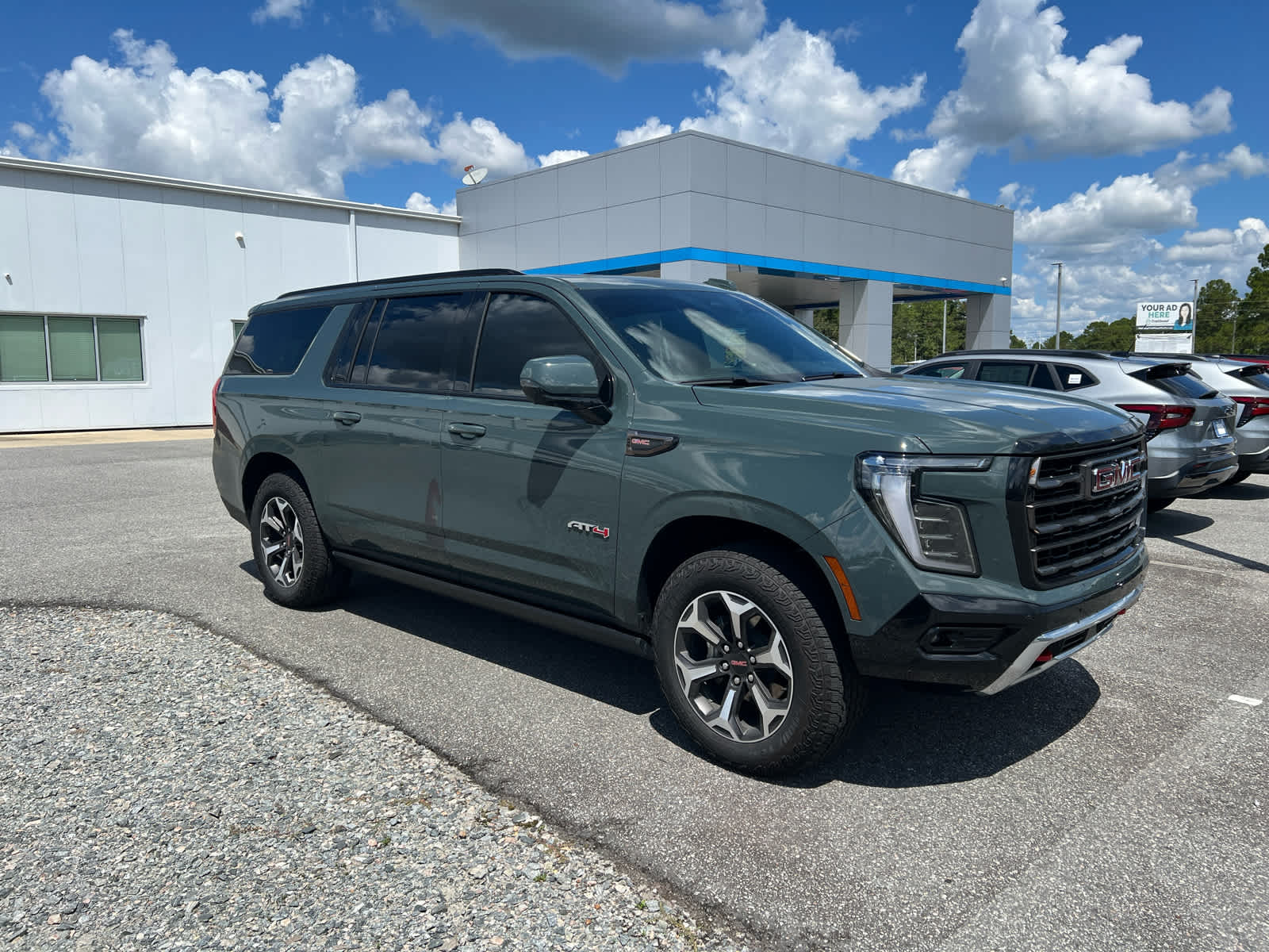 2025 Gmc Yukon XL AT4 Ultimate photo 2