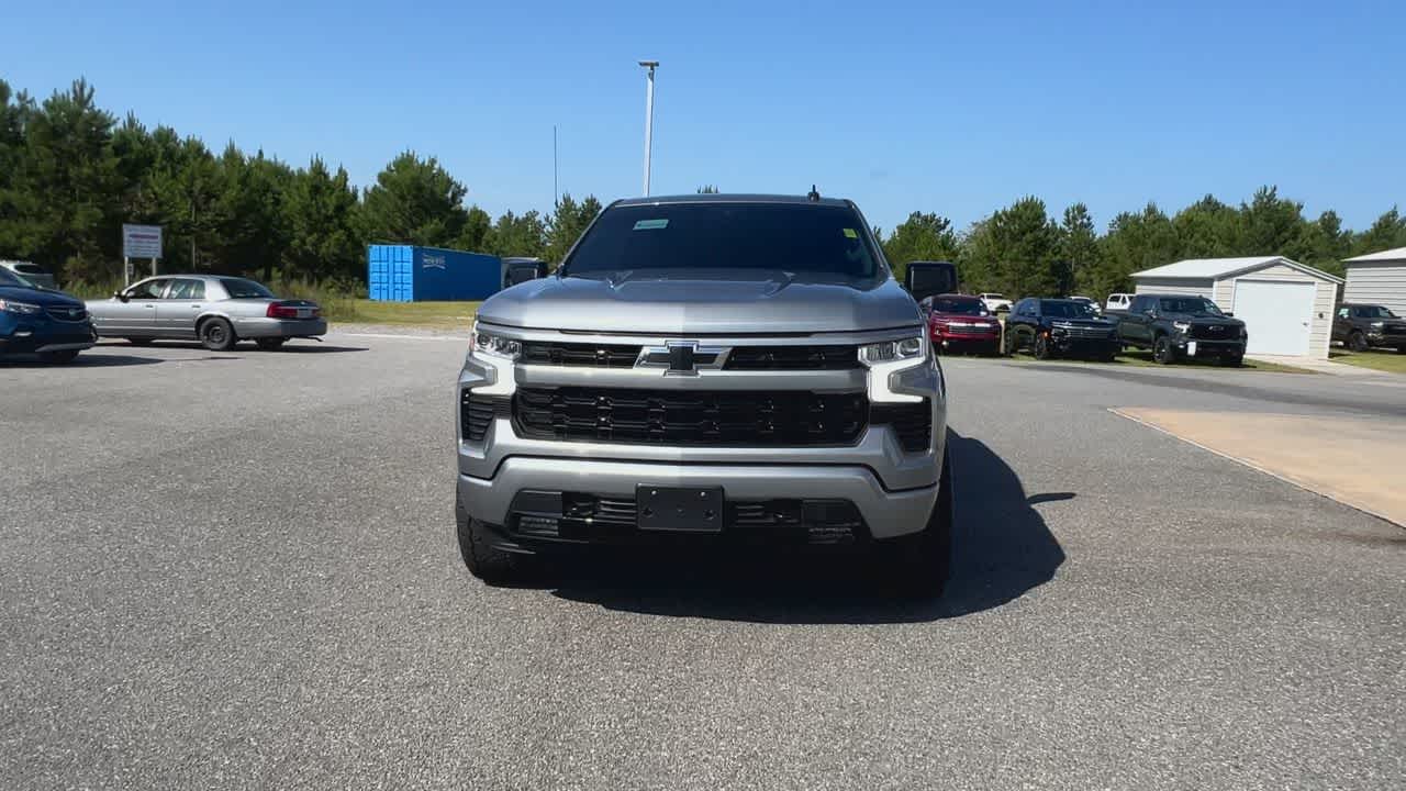 2024 Chevrolet Silverado RST photo 3