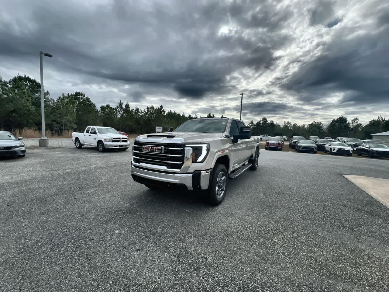 2026 GMC Sierra 2500HD SLE's photo