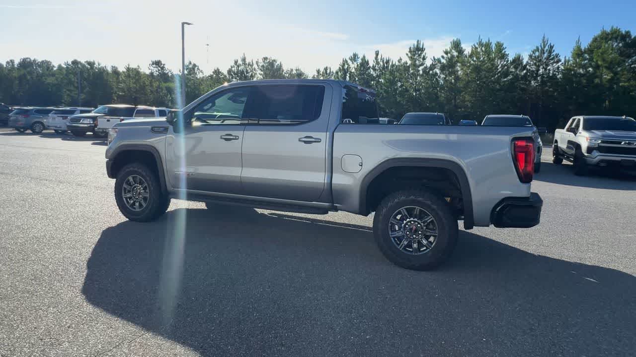 2025 GMC Sierra 1500 AT4X - Photo 6