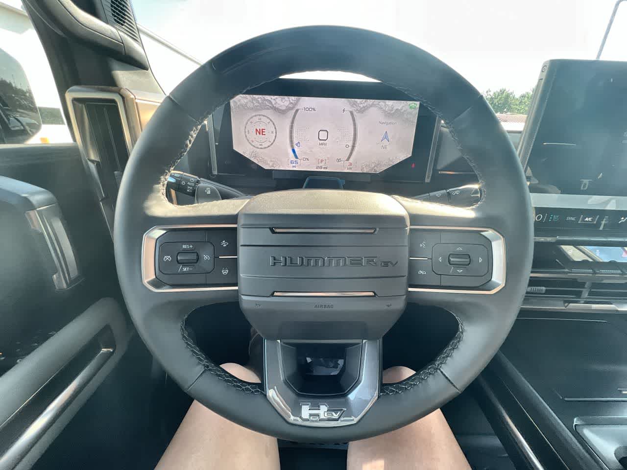 2025 GMC HUMMER EV 3X - Photo 11