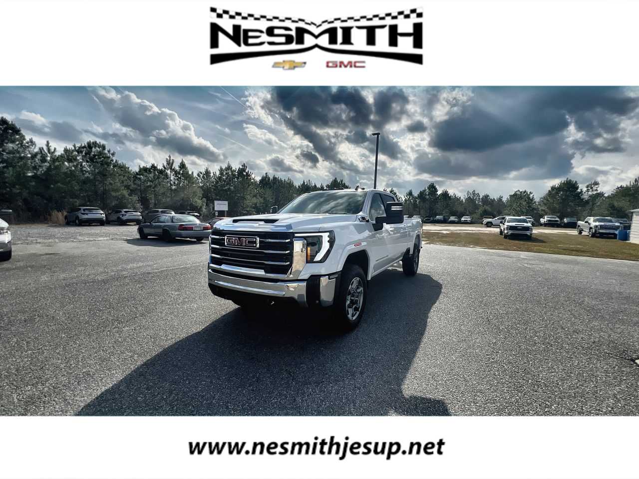 2026 GMC Sierra SLE's photo