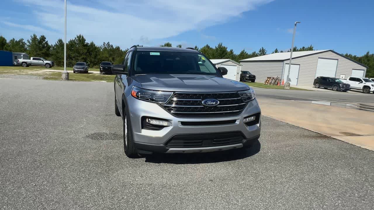 2024 Ford Explorer XLT photo 3
