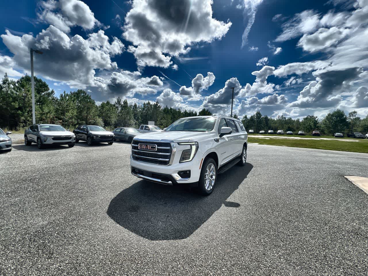 2026 GMC Yukon XL Elevation's photo