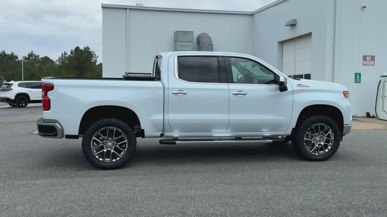 2026 Chevrolet Silverado 1500 LTZ - Photo 9