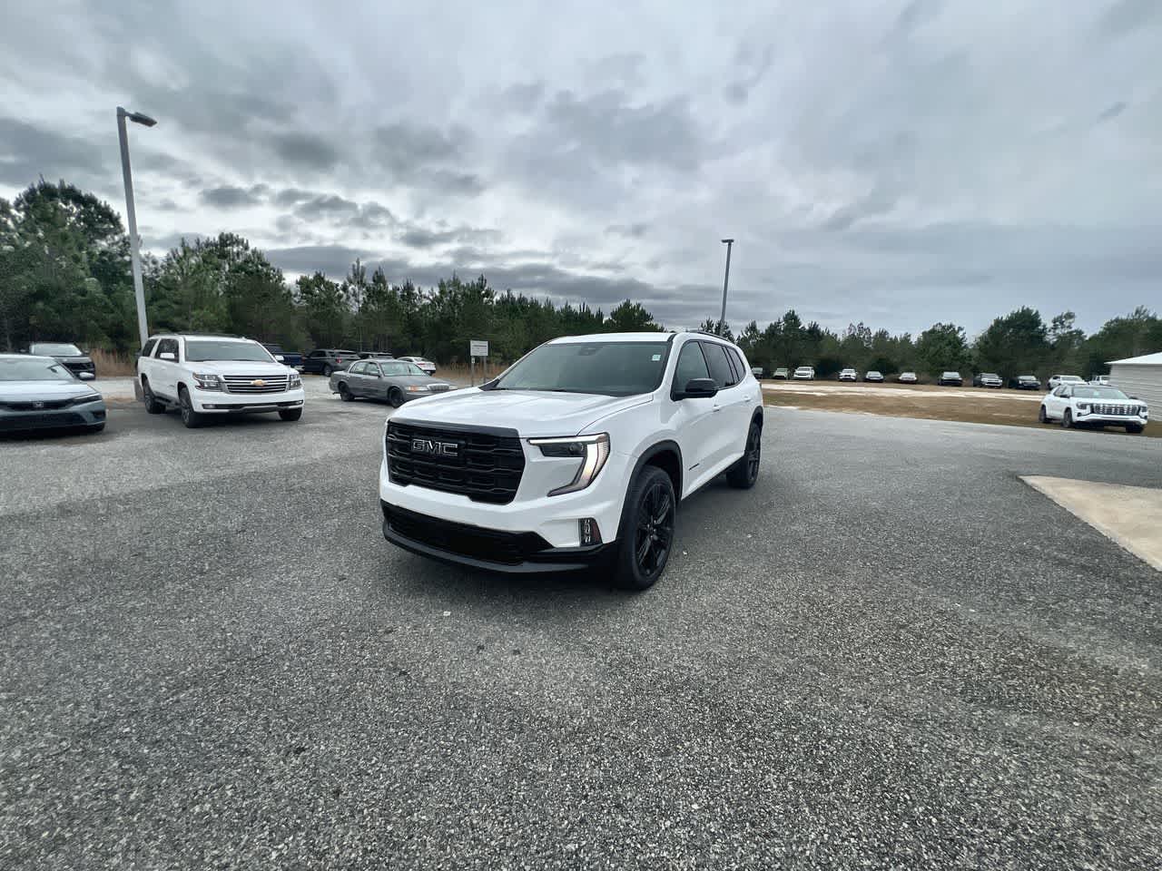 2026 GMC Acadia Elevation's photo