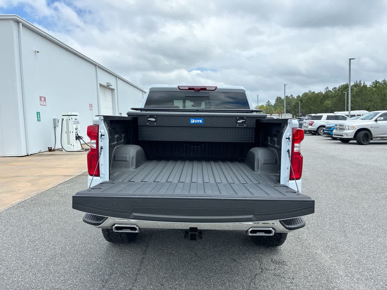 2026 Chevrolet Silverado 1500 LTZ - Photo 26