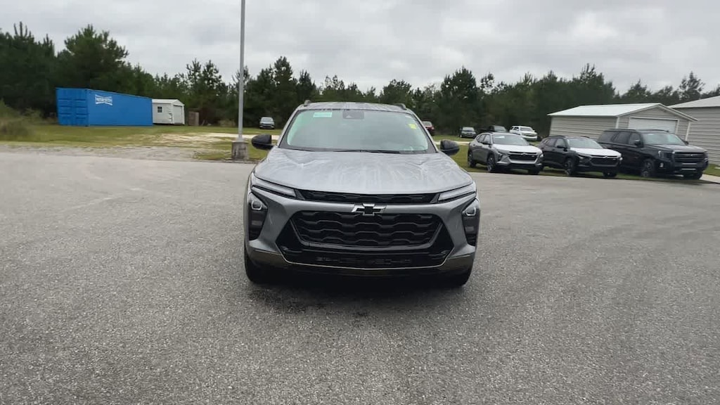2025 Chevrolet Trax ACTIV photo 2