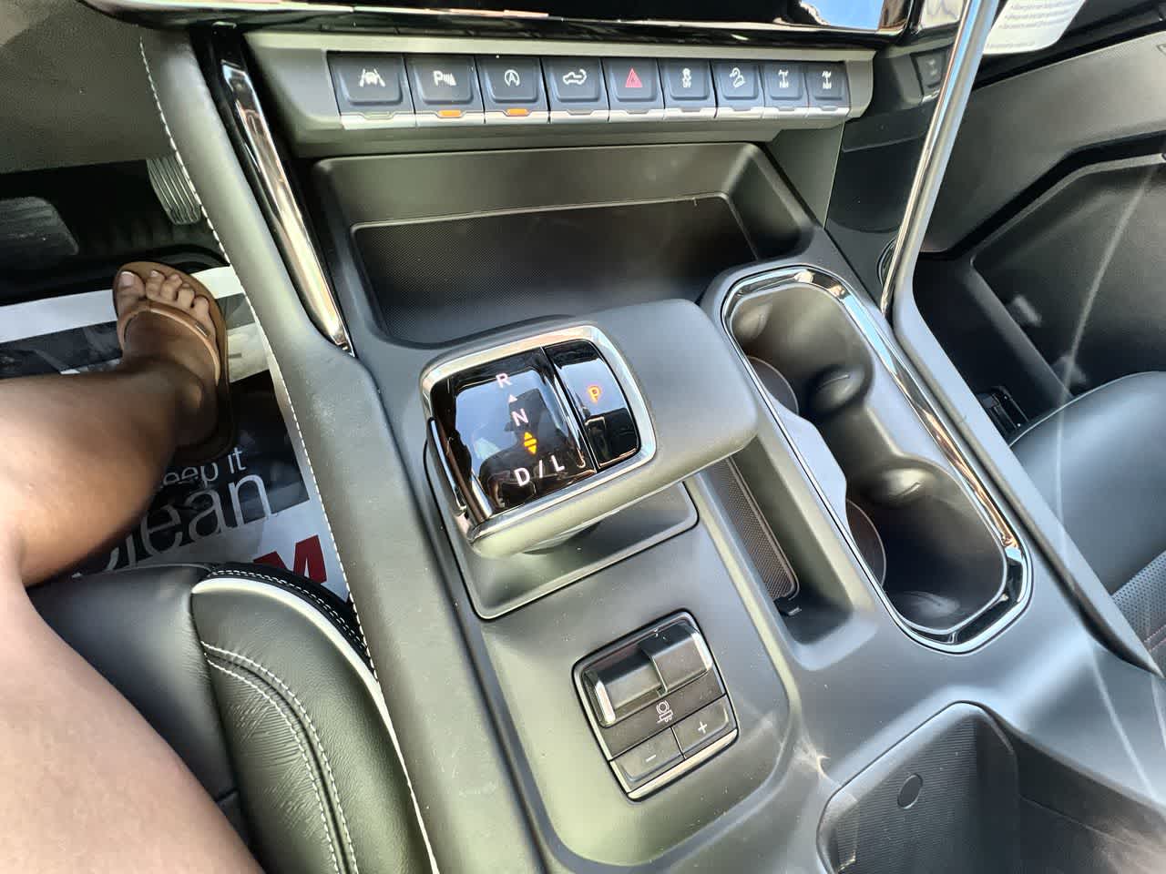 2025 GMC Sierra 1500 AT4X - Photo 16