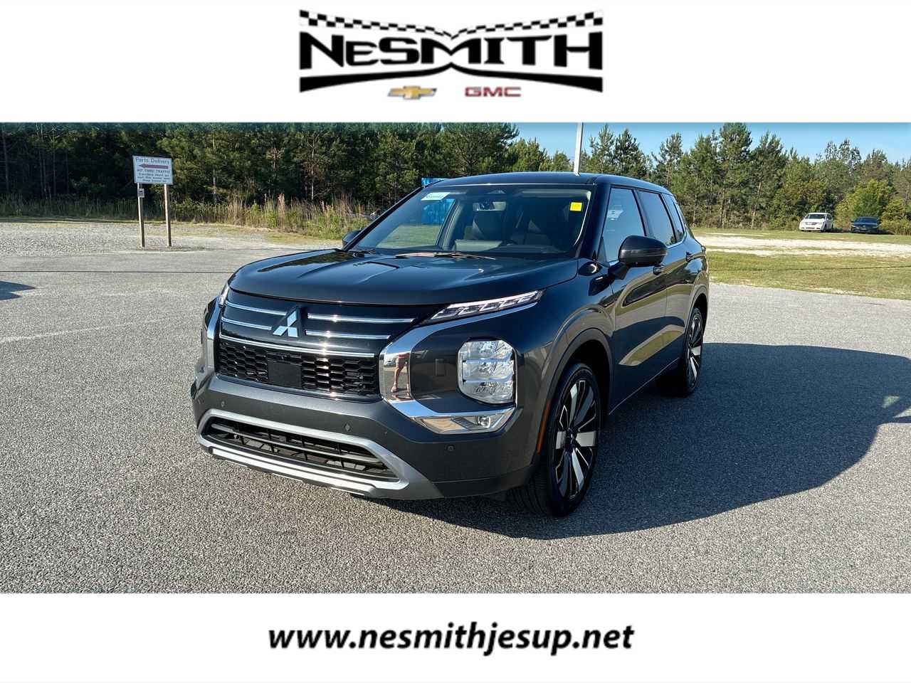 2025 Mitsubishi Outlander SE S-AWC's photo