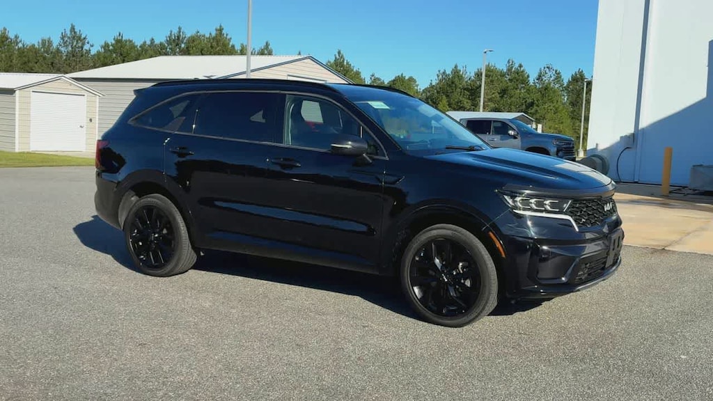 Used 2023 Kia Sorento SX