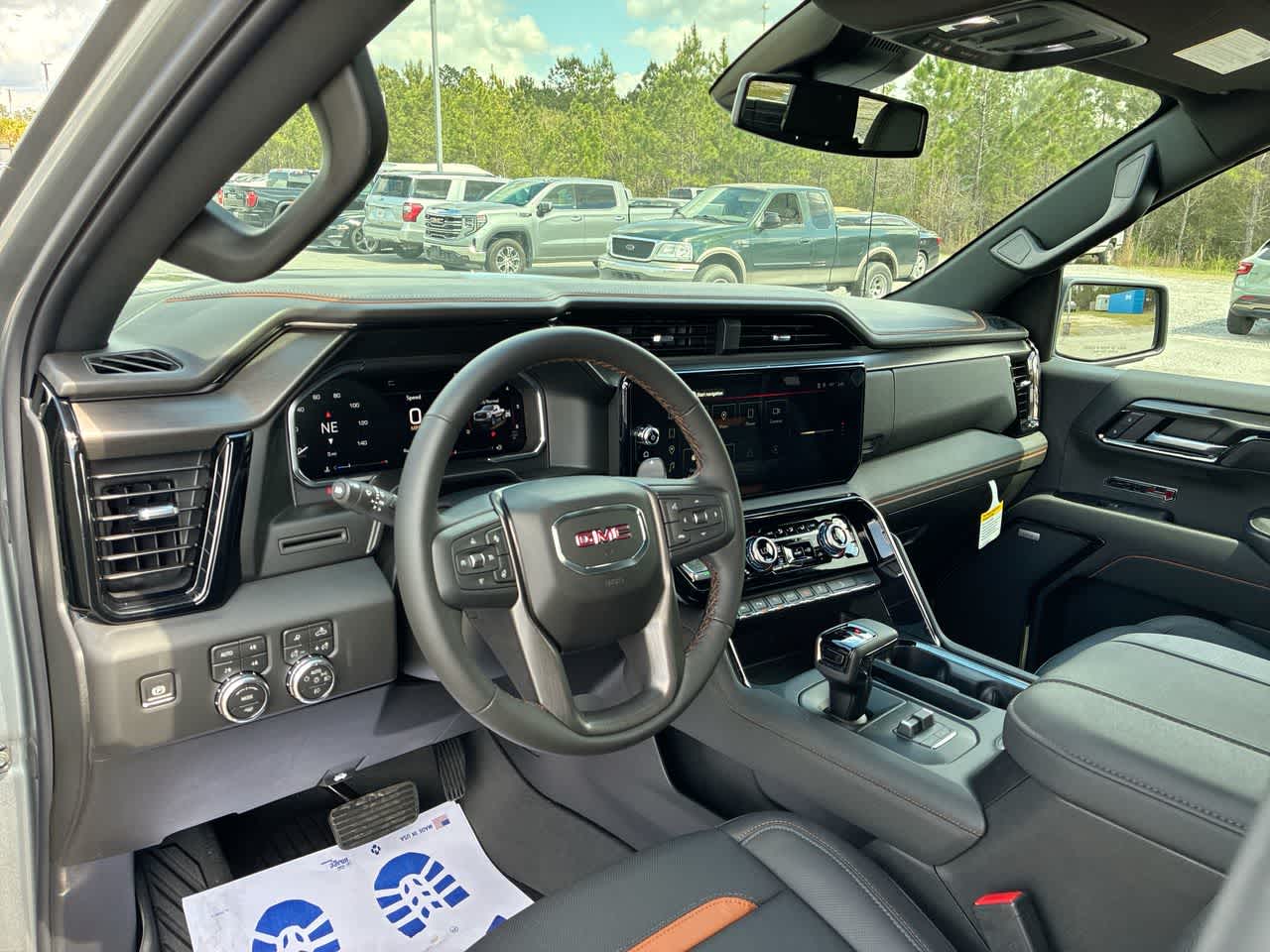 2026 GMC Sierra 1500 AT4 - Photo 10