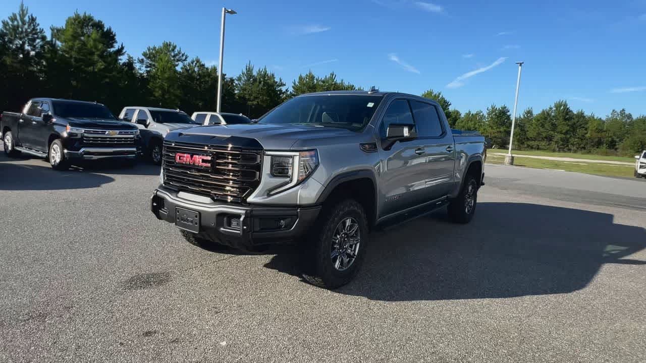 2025 GMC Sierra 1500 AT4X - Photo 4