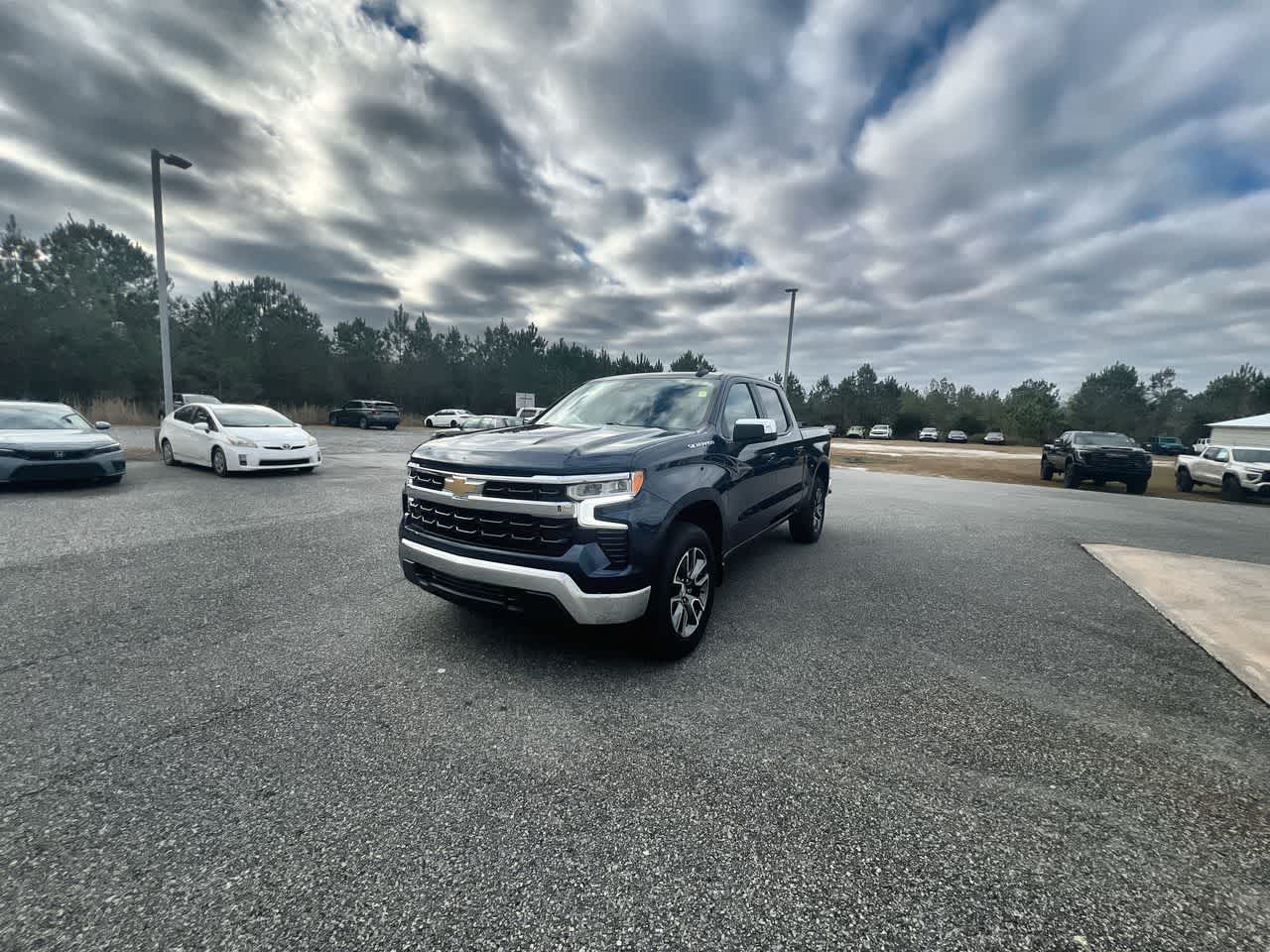 2023 Chevrolet Silverado 1500 LT's photo