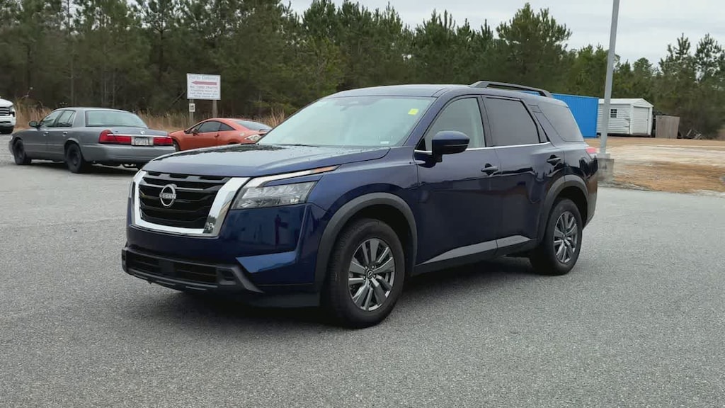 Used 2025 Nissan Pathfinder SV