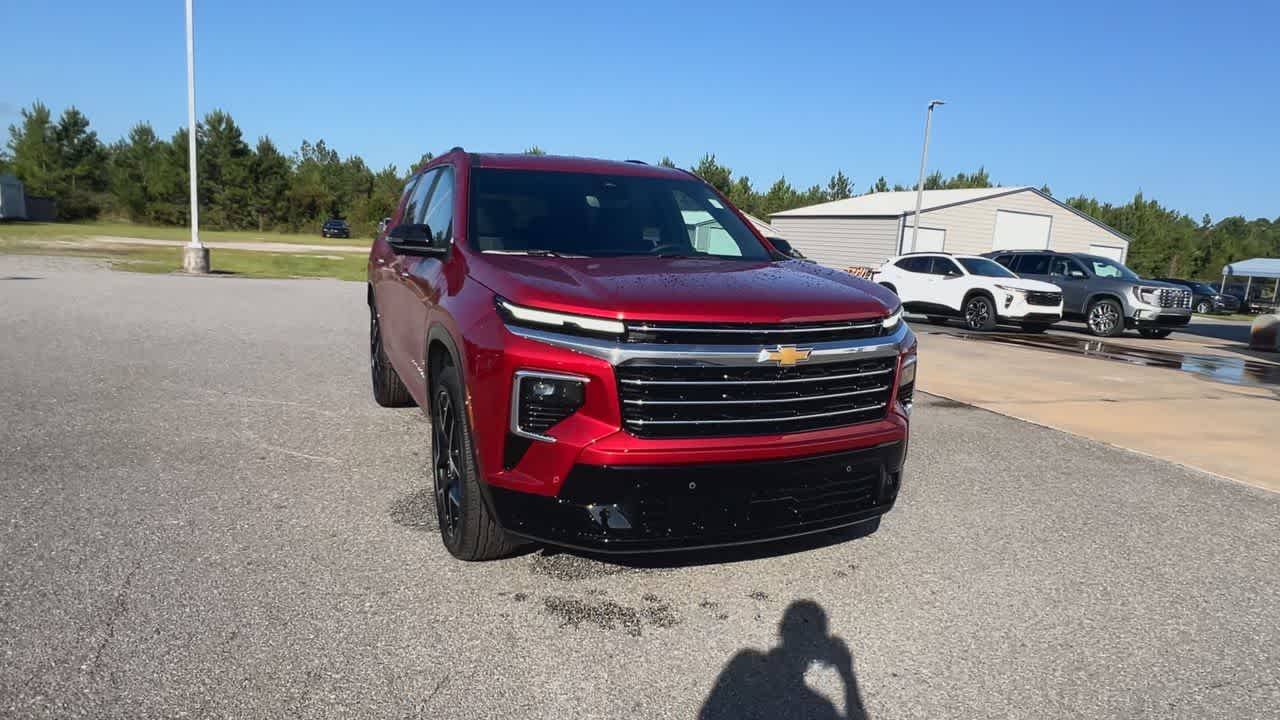 2025 Chevrolet Traverse High Country photo 3