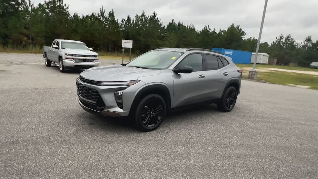 2025 Chevrolet Trax ACTIV photo 3