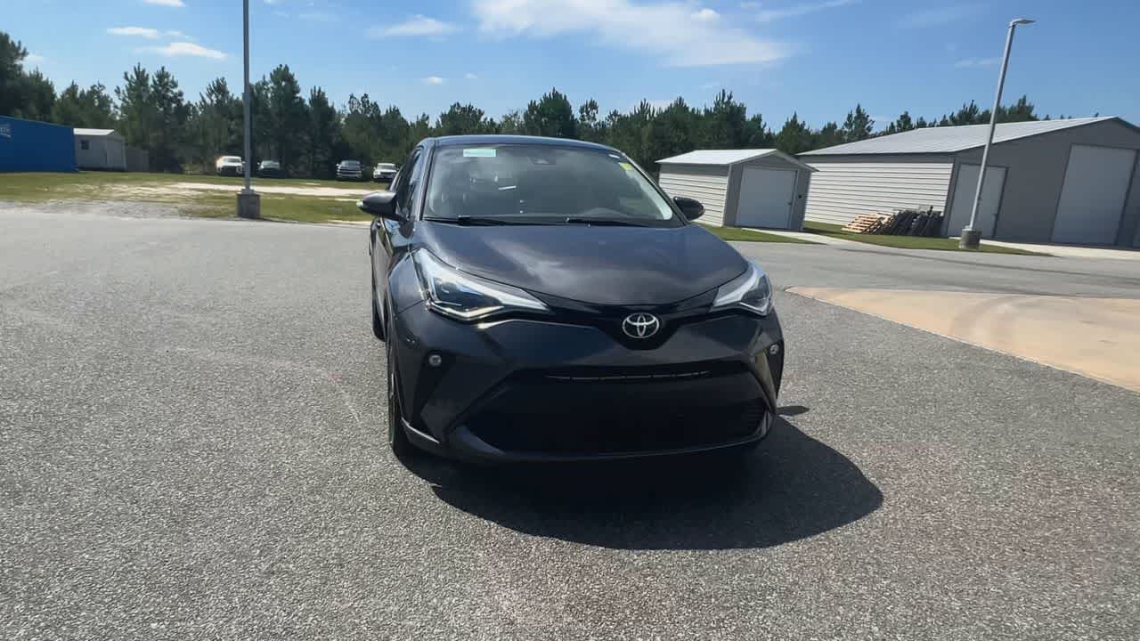 2021 Toyota C-HR LE photo 2