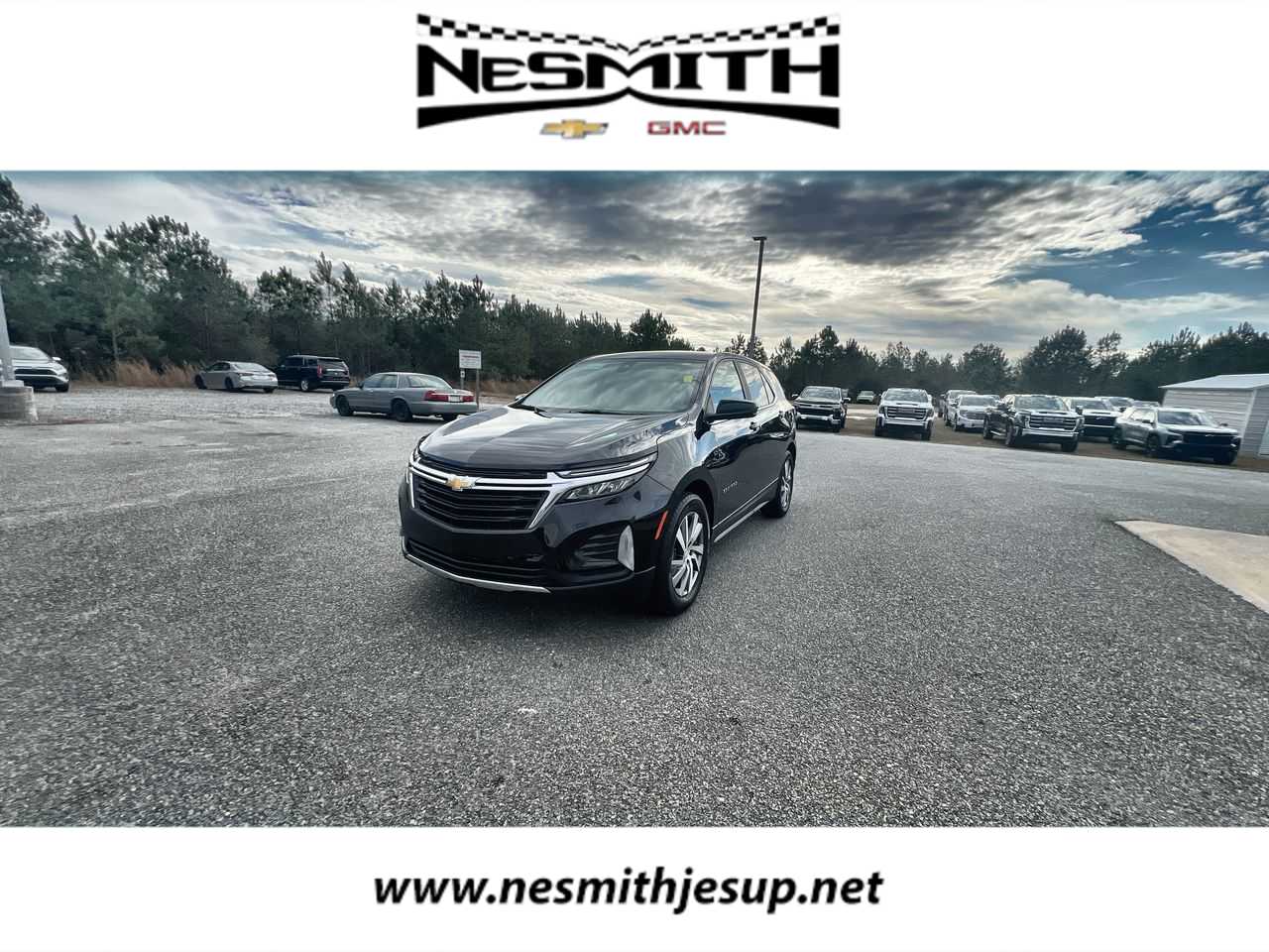 2022 Chevrolet Equinox LT's photo