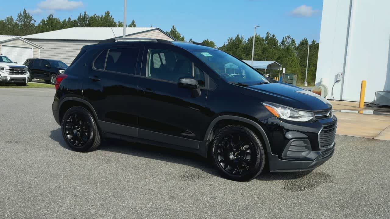 Used 2022 Chevrolet Trax LT with VIN KL7CJLSM0NB561853 for sale in Jesup, GA
