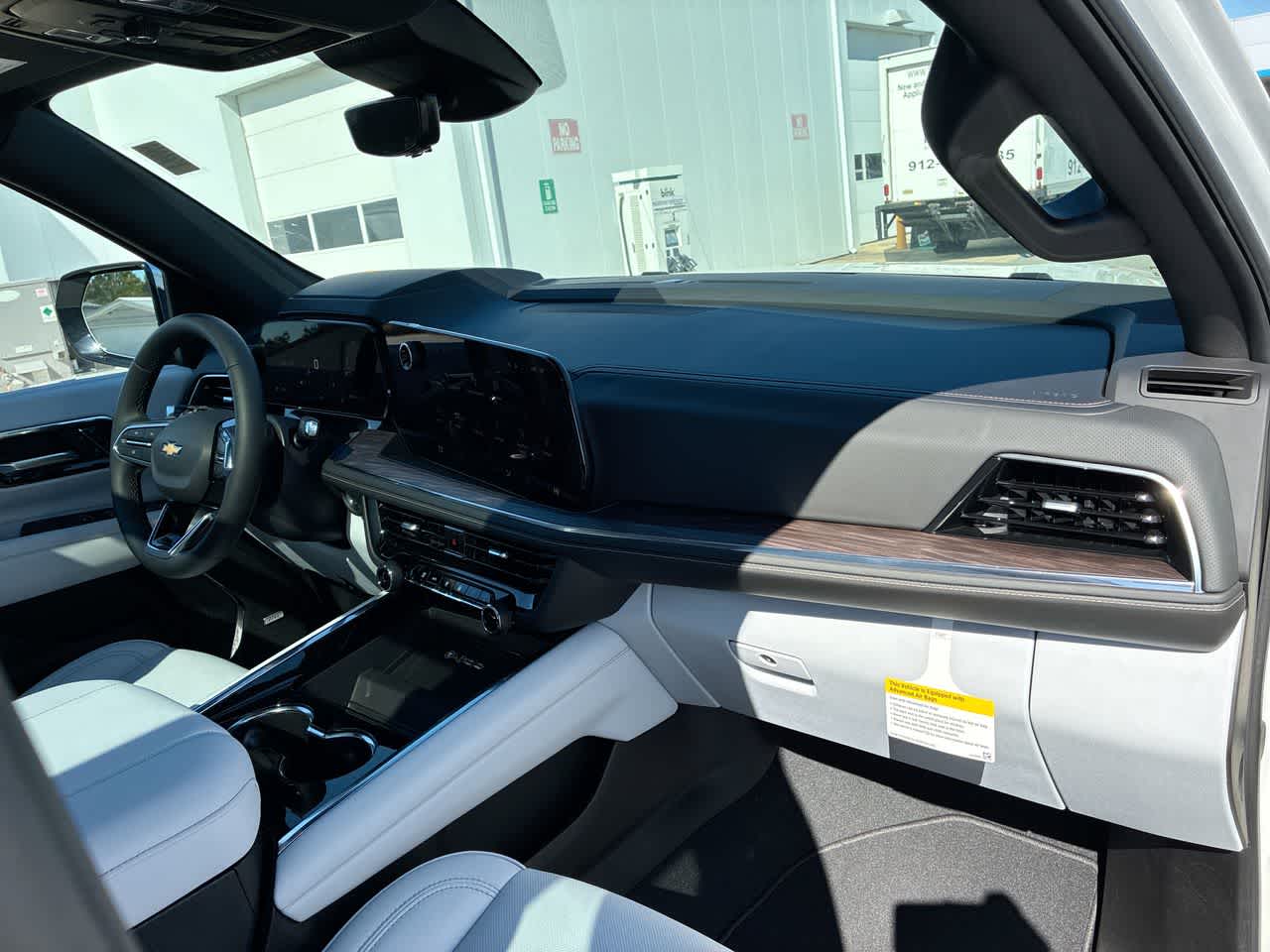 2025 Chevrolet Tahoe Premier - Photo 30