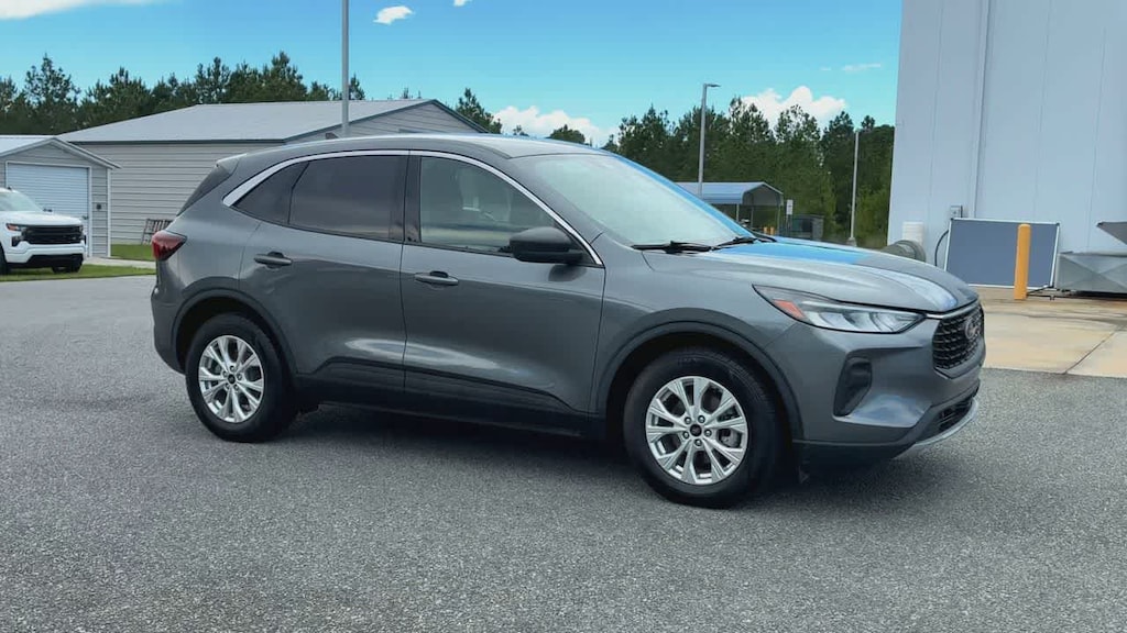 Used 2024 Ford Escape Active