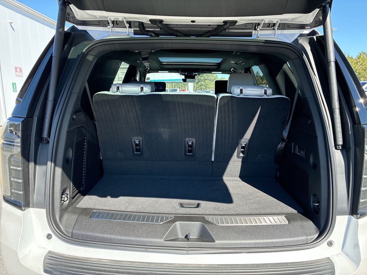 2025 Chevrolet Tahoe Premier - Photo 62