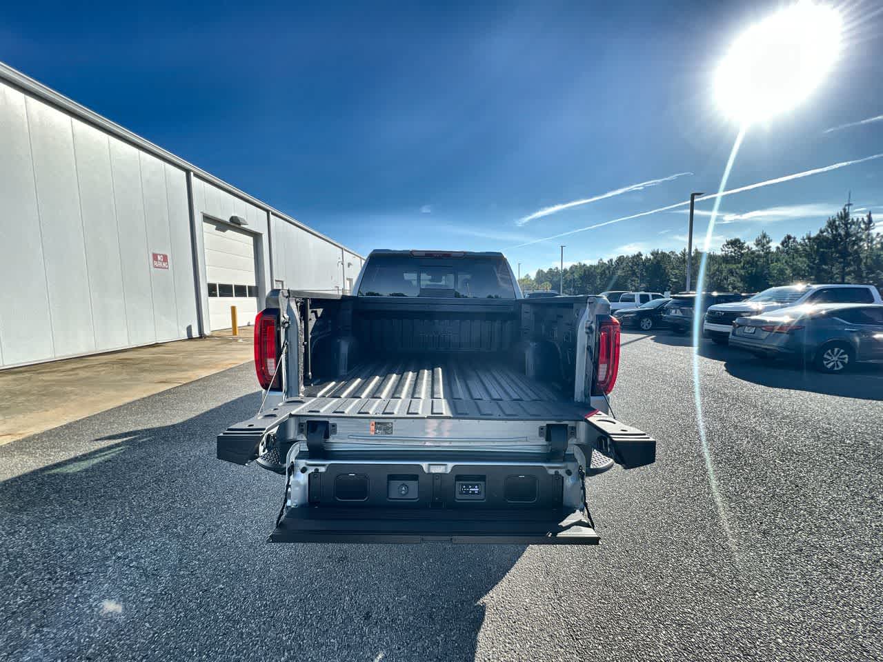 2025 GMC Sierra 1500 AT4X - Photo 27