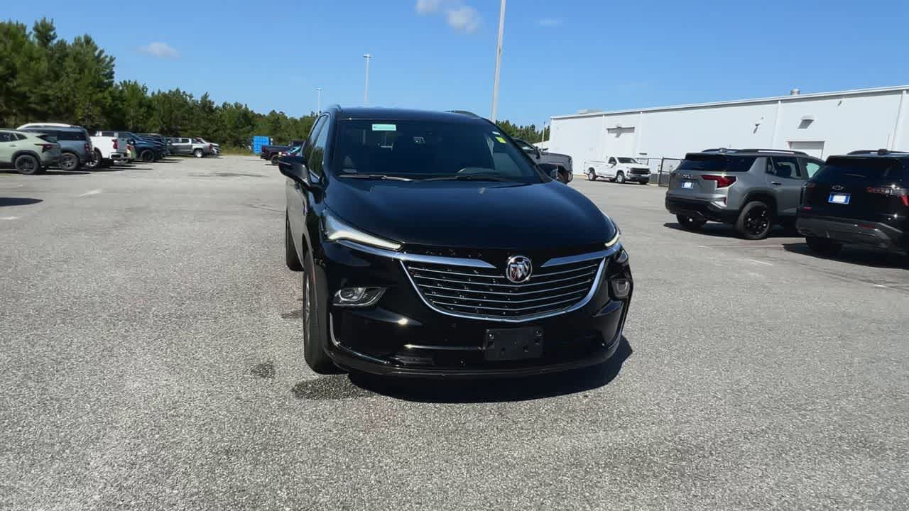 2024 Buick Enclave Premium photo 2