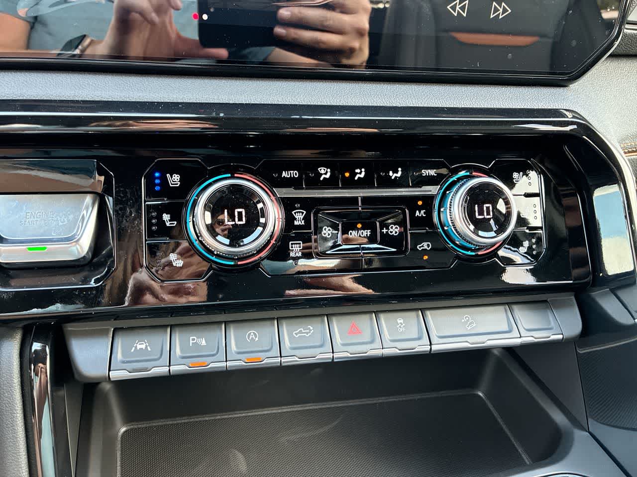 2026 GMC Sierra 1500 AT4 - Photo 18