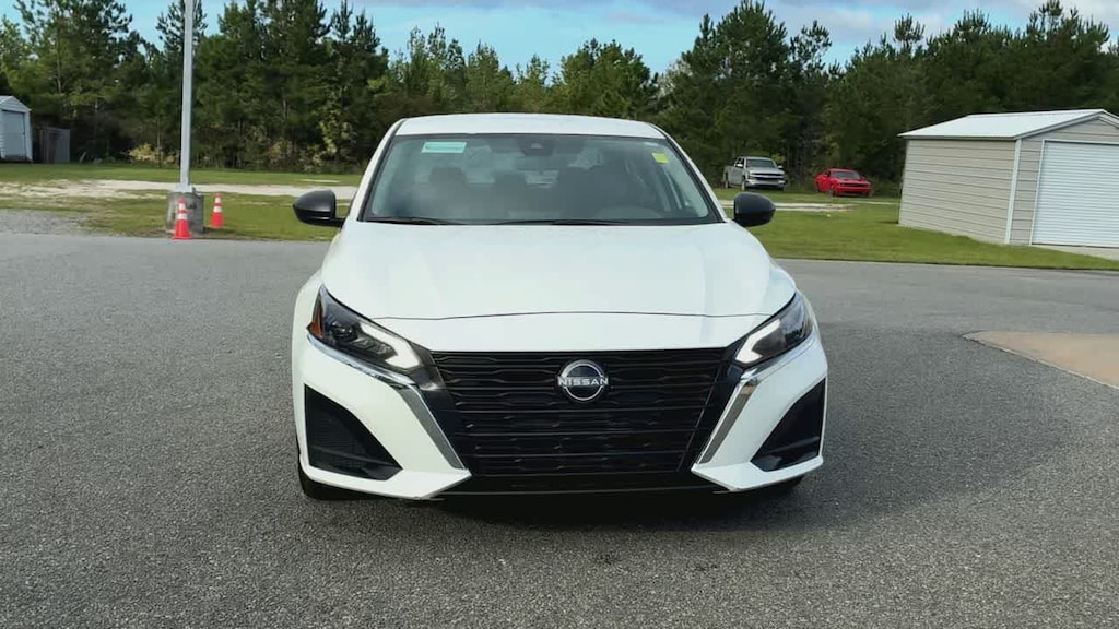 Used 2025 Nissan Altima SV