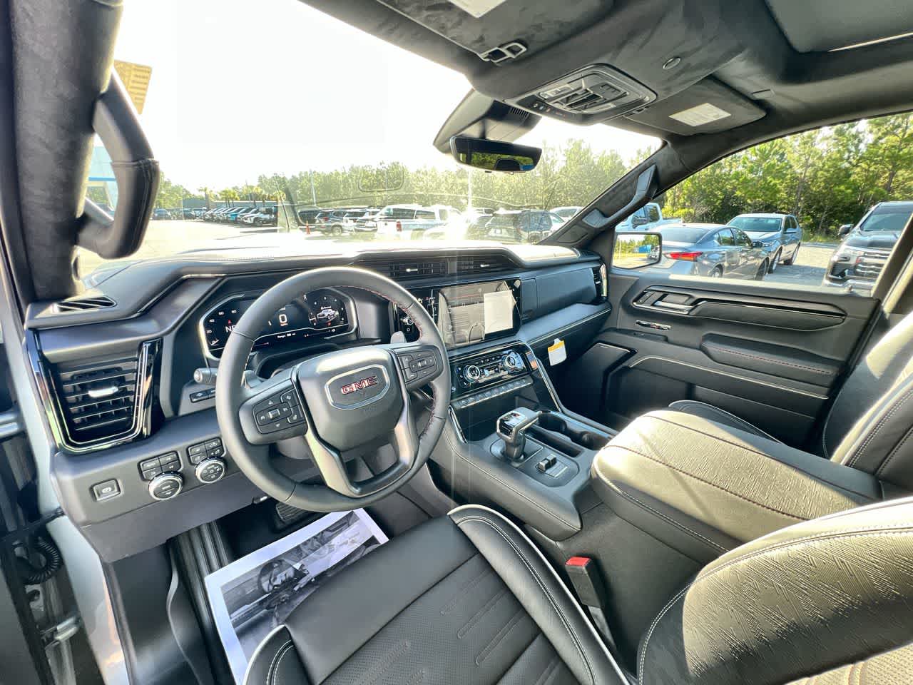2025 GMC Sierra 1500 AT4X - Photo 10