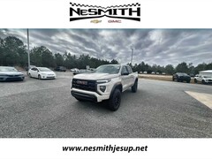 2026 GMC Canyon Elevation Truck