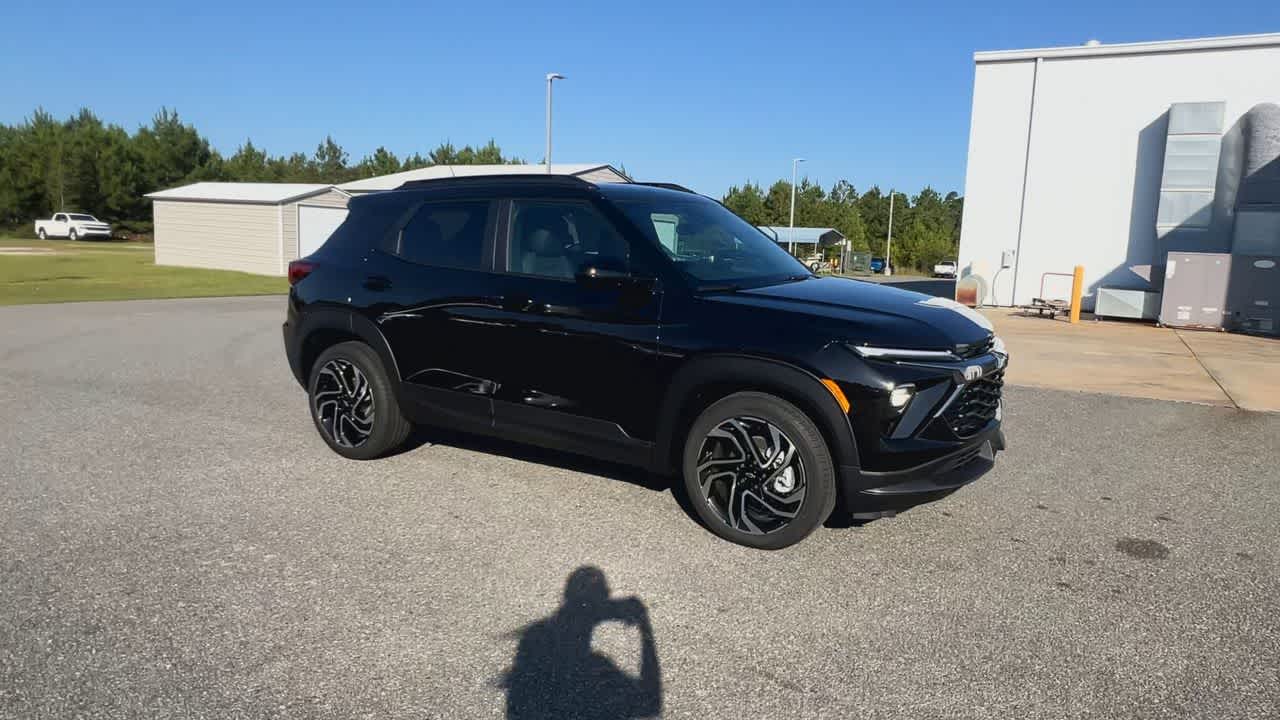2026 Chevrolet Trailblazer RS photo 2