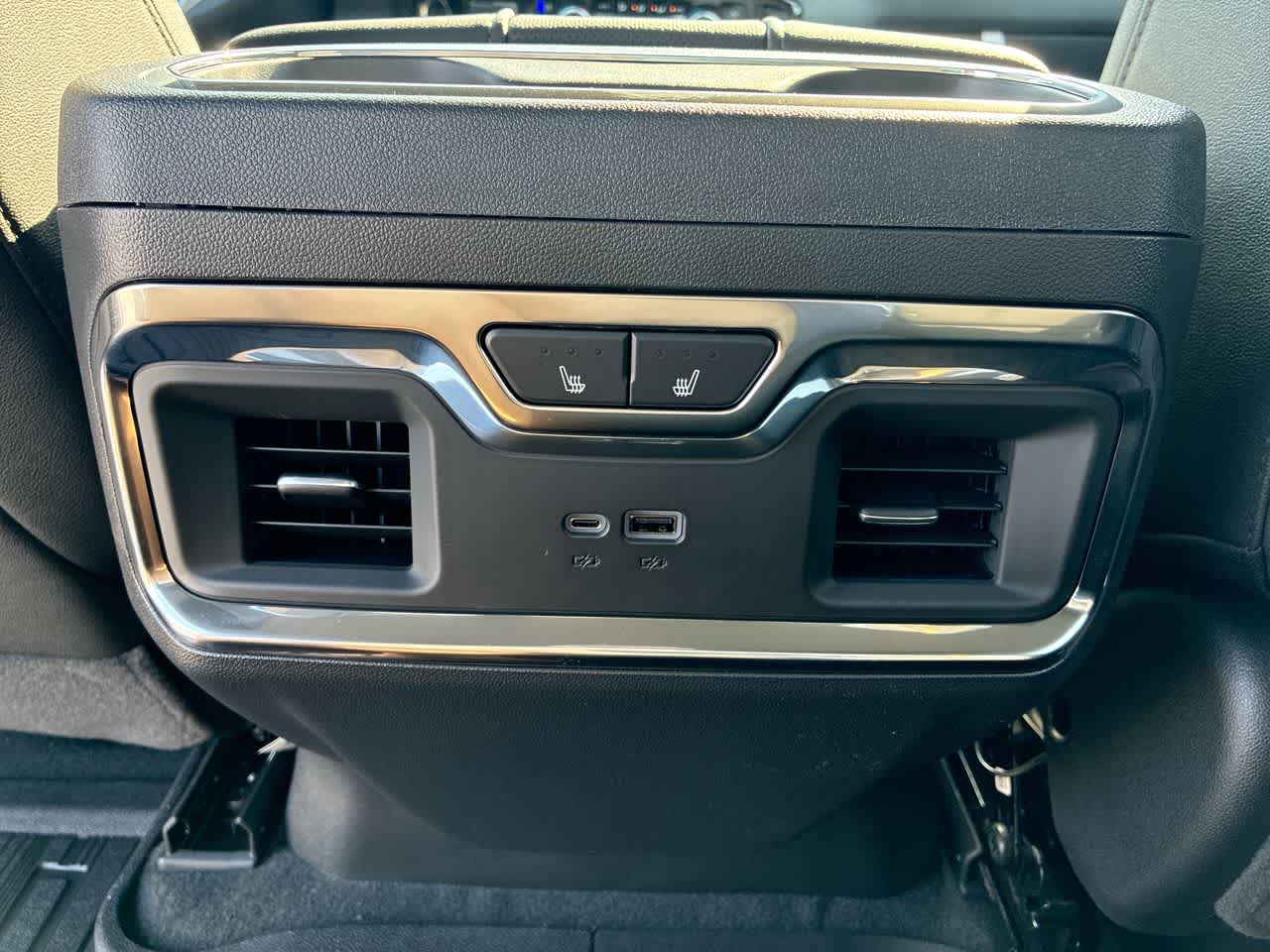 2026 GMC Sierra 1500 SLT - Photo 21