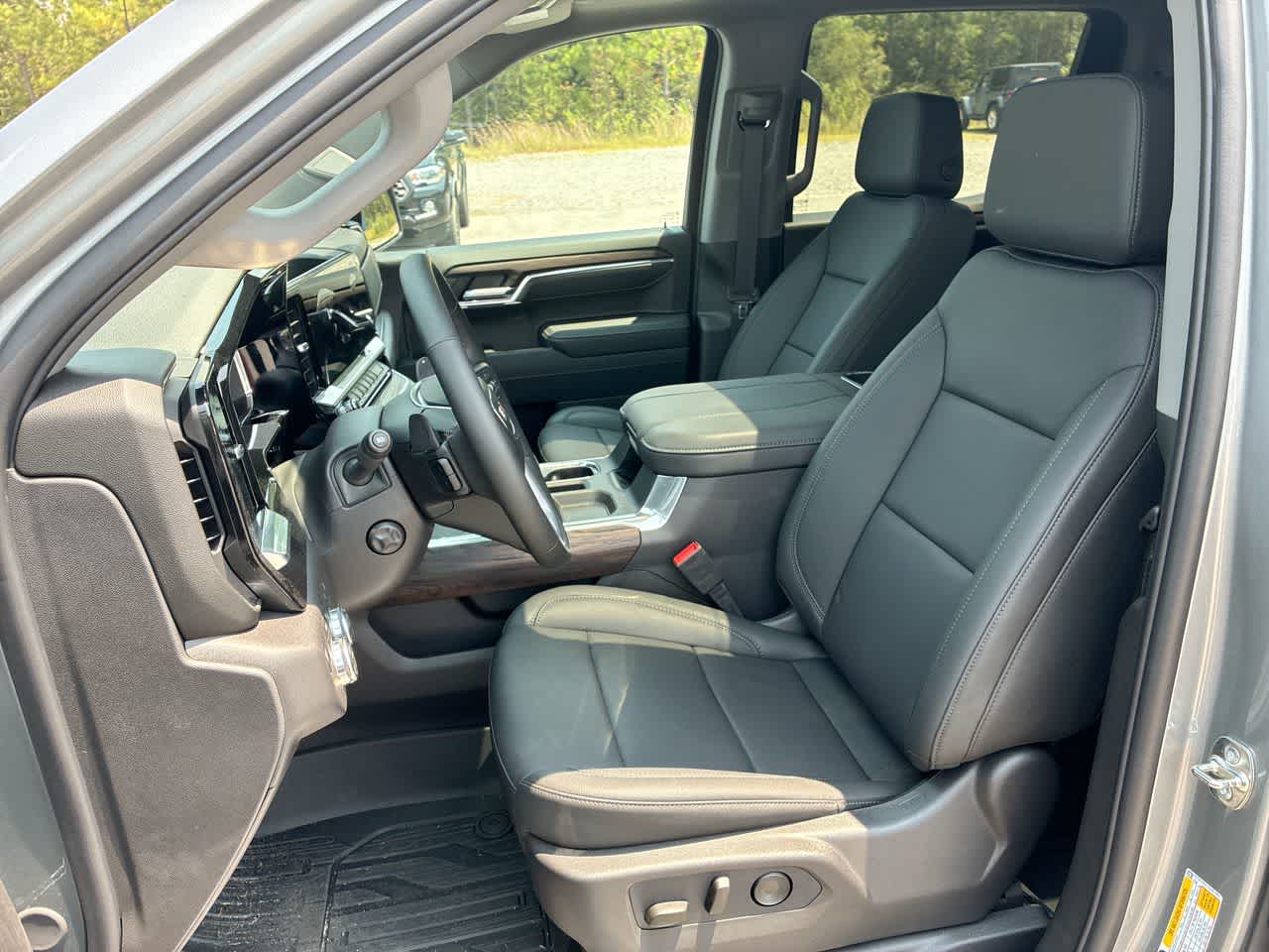 2026 GMC Sierra 1500 SLT - Photo 20