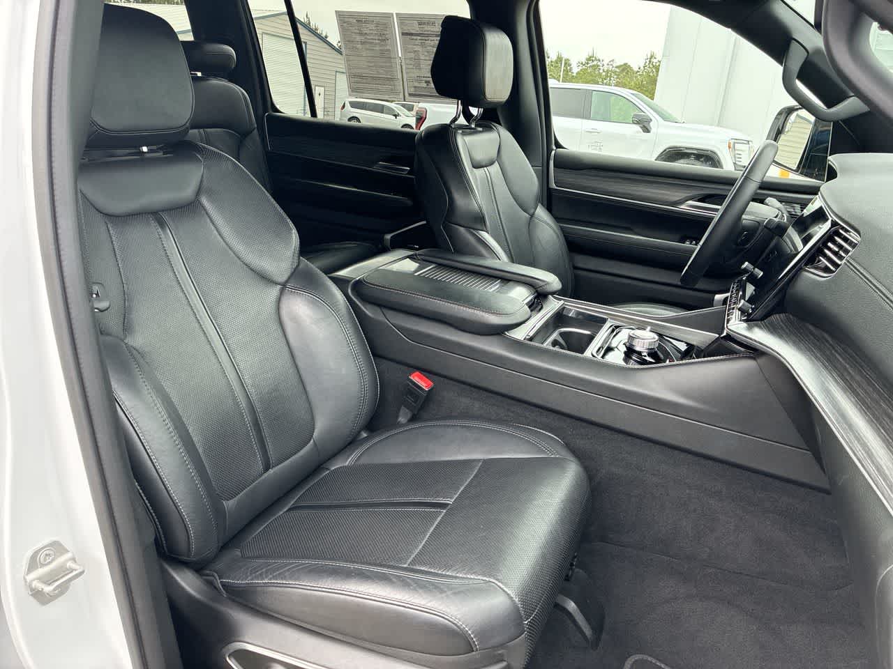 2024 Jeep Wagoneer Series II - Photo 26