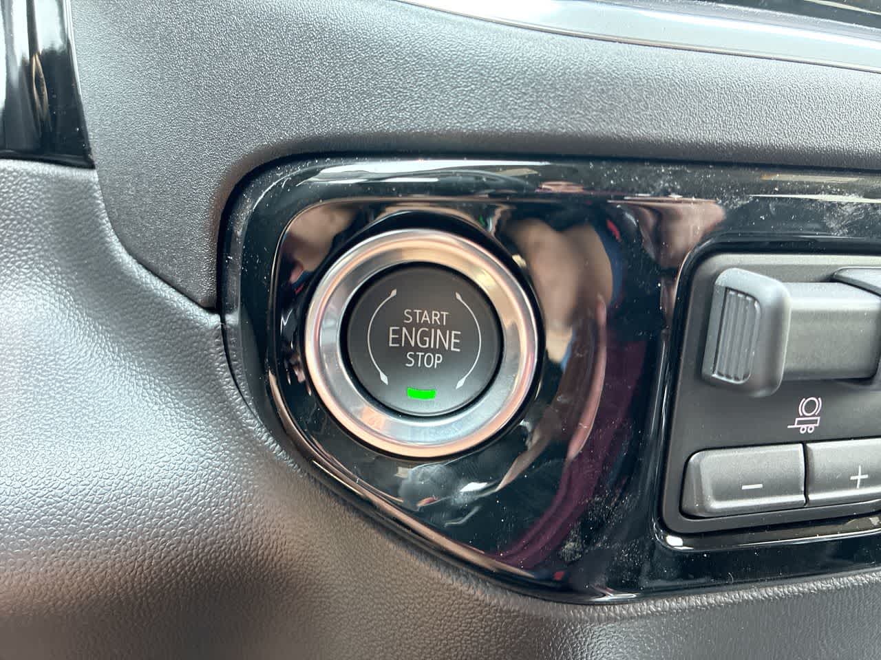2026 GMC Sierra 1500 SLT - Photo 17