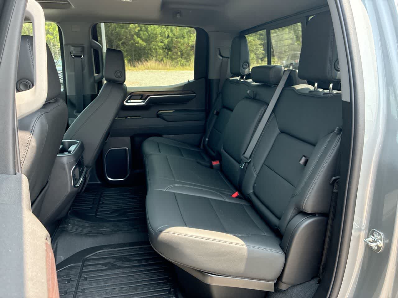 2026 GMC Sierra 1500 SLT - Photo 26