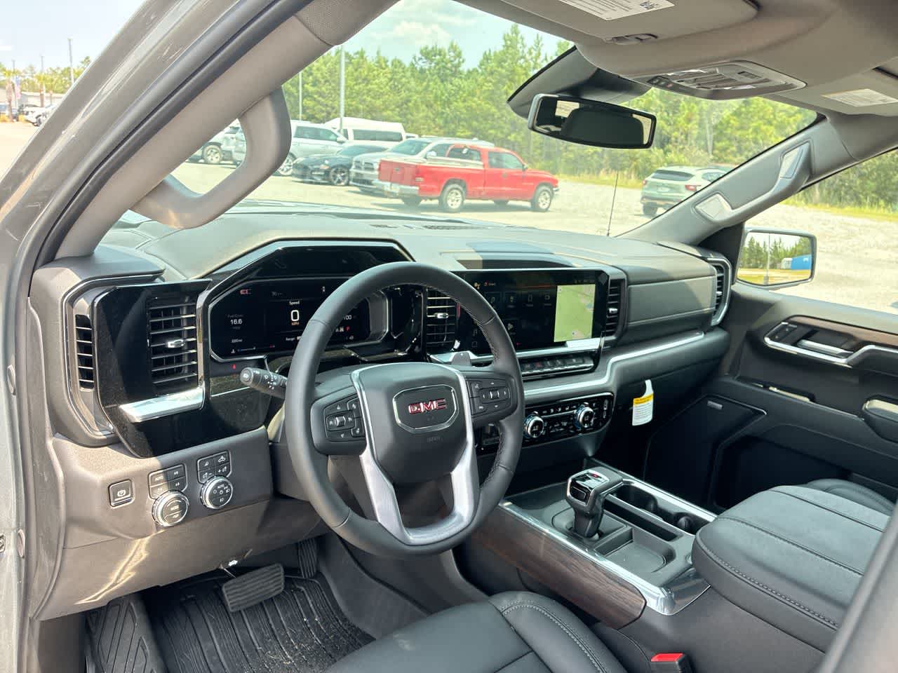 2026 GMC Sierra 1500 SLT - Photo 10