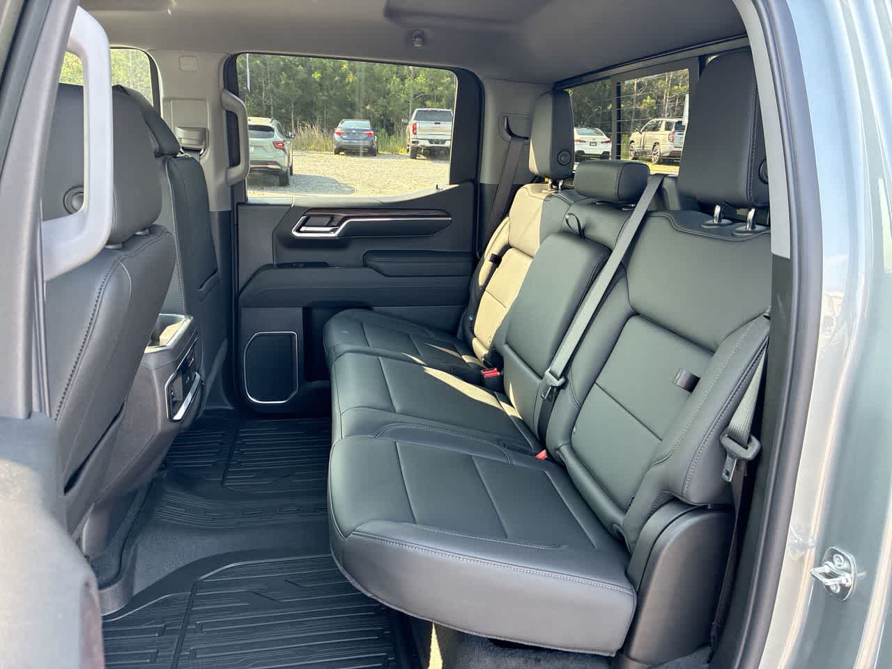 2026 GMC Sierra 1500 SLT - Photo 25