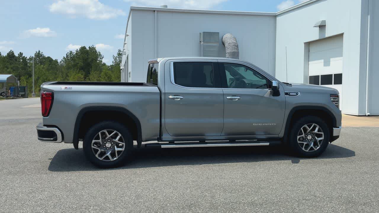 2026 GMC Sierra 1500 SLT - Photo 9