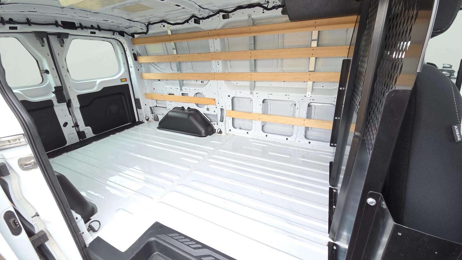 2024 Ford Transit Cargo photo 4