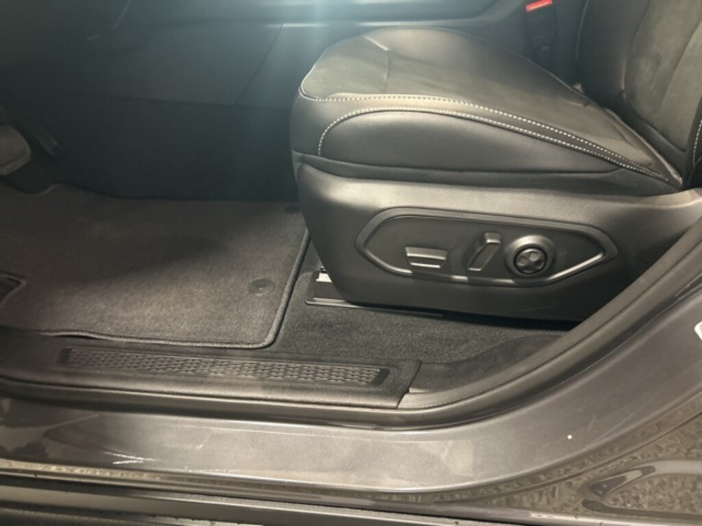 New 2025 Jeep Grand Cherokee L ALTITUDE 4X4 Baltic Gray for Sale in