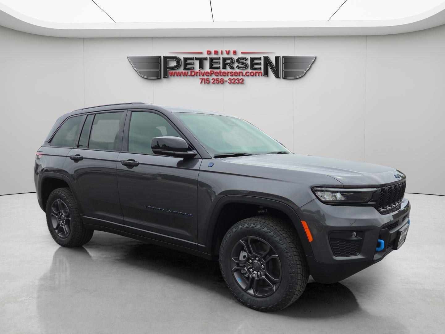 2025 Jeep Grand Cherokee Trailhawk 4xe's photo