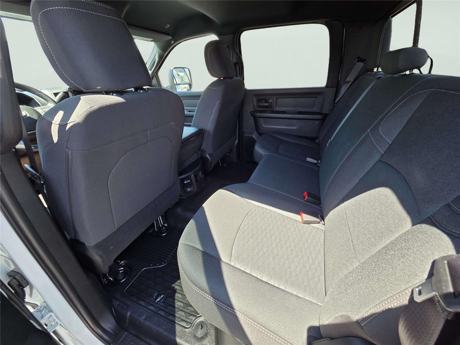 2025 Ram 3500 Tradesman photo 4